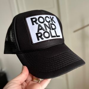 ROCK & ROLL VINTAGE TRUCKER HAT